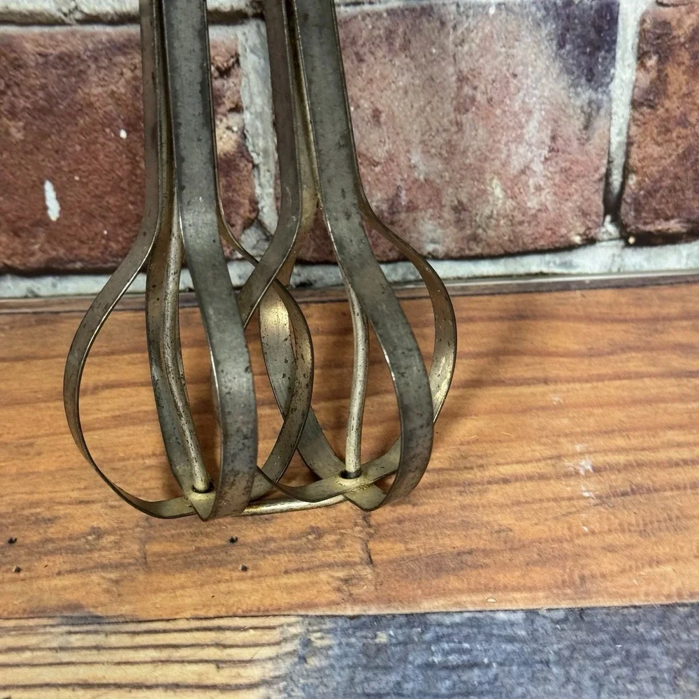 Vintage A&J EKCO Hand‎ Mixer Beater USA Wood Handle 1940s Manual Kitchen Retro